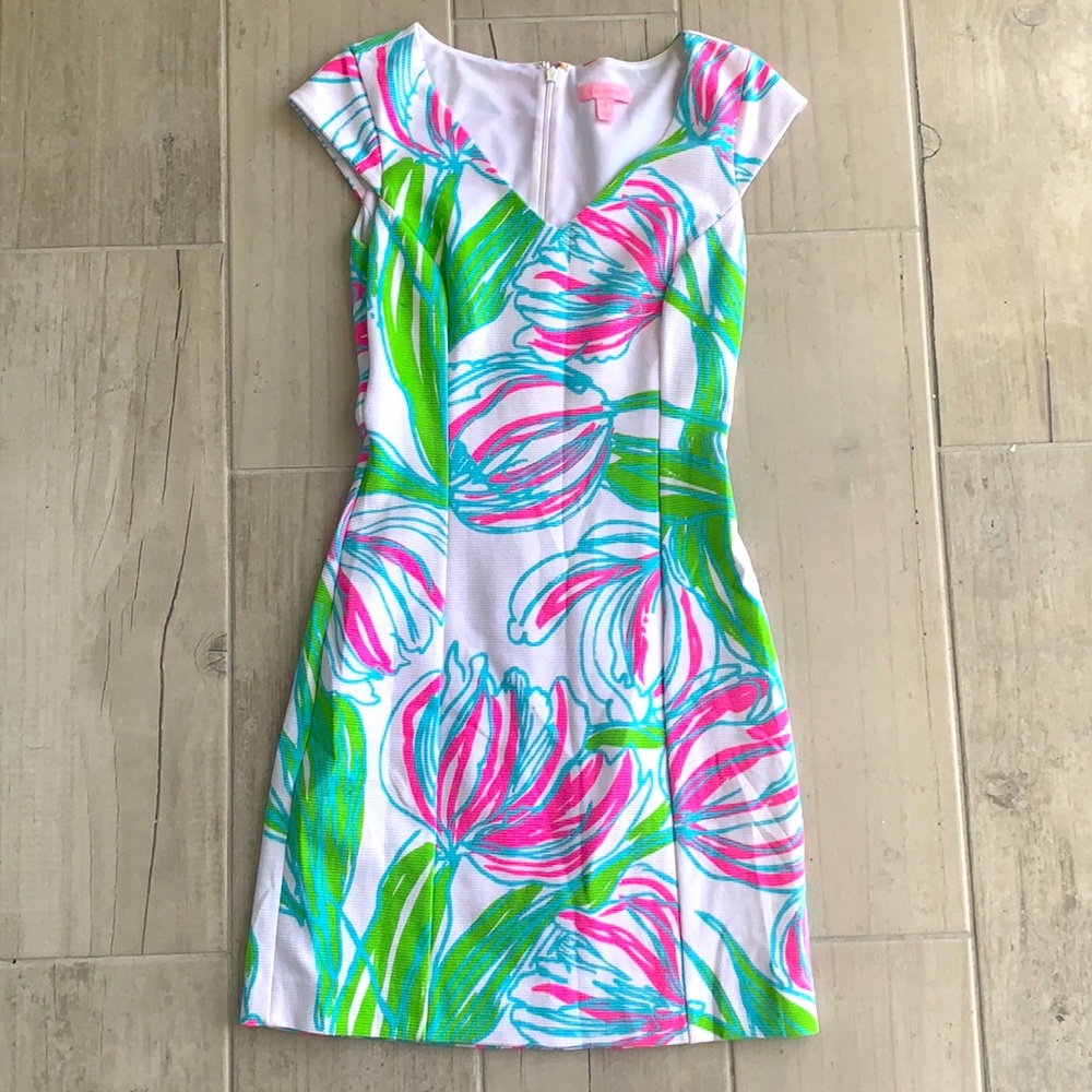 Lilly Pulitzer Shift Dress in size Small
